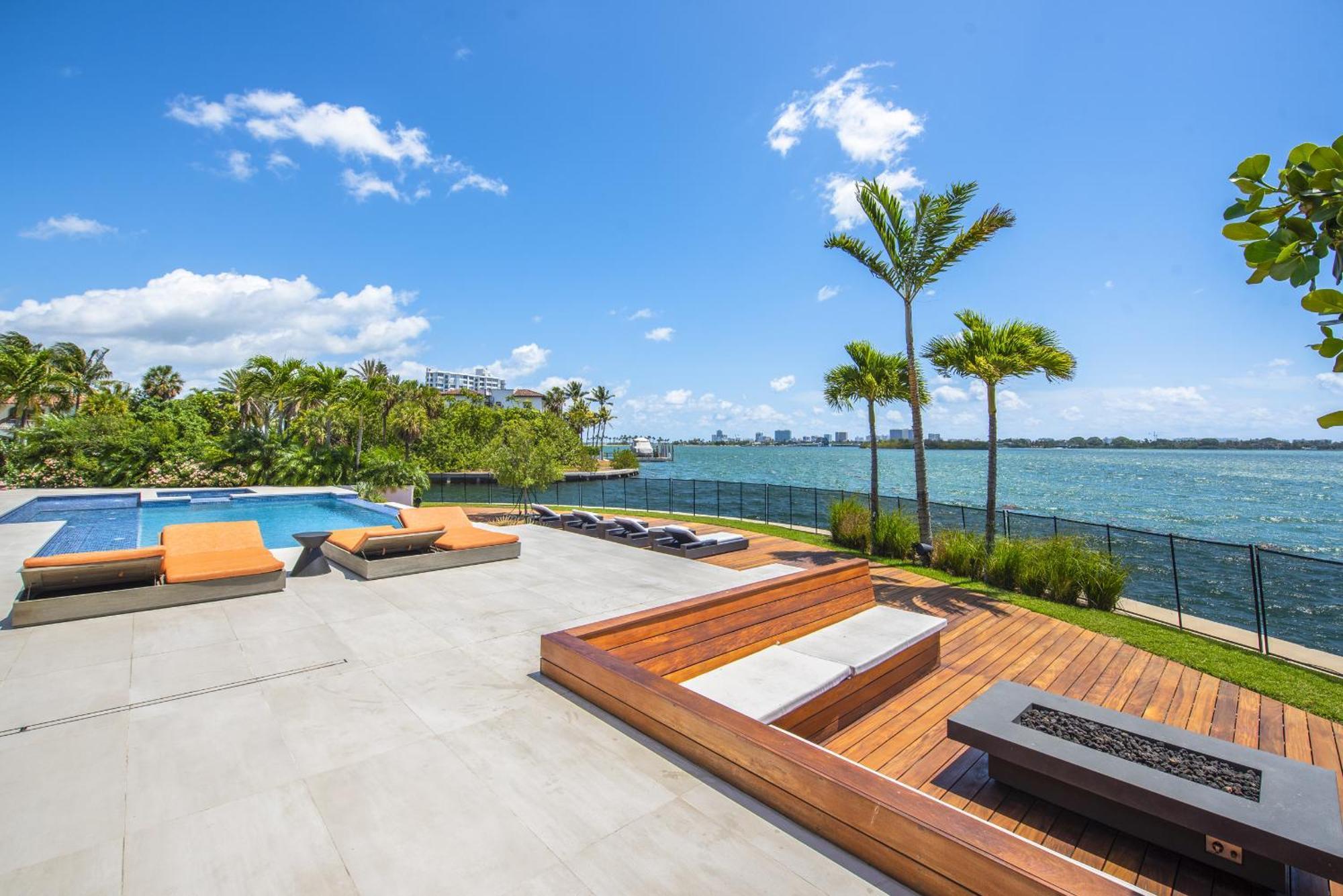 Indulge In Luxury Your Tranquil Resort Mansion Awaits In Vibrant Miami شمال ميامي المظهر الخارجي الصورة